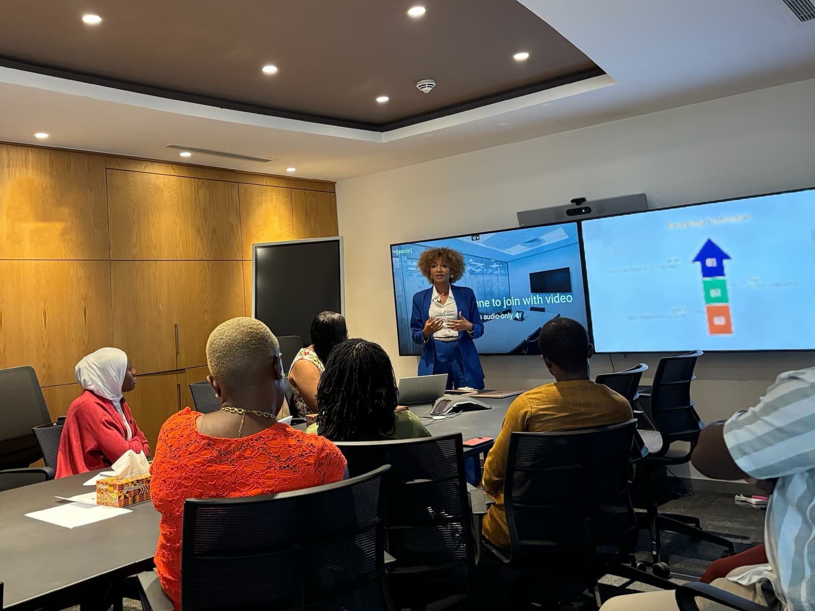 Jessica Osei Owusu delivering a corporate workshop
